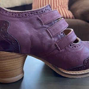 Fluevog size 7.5 NEW